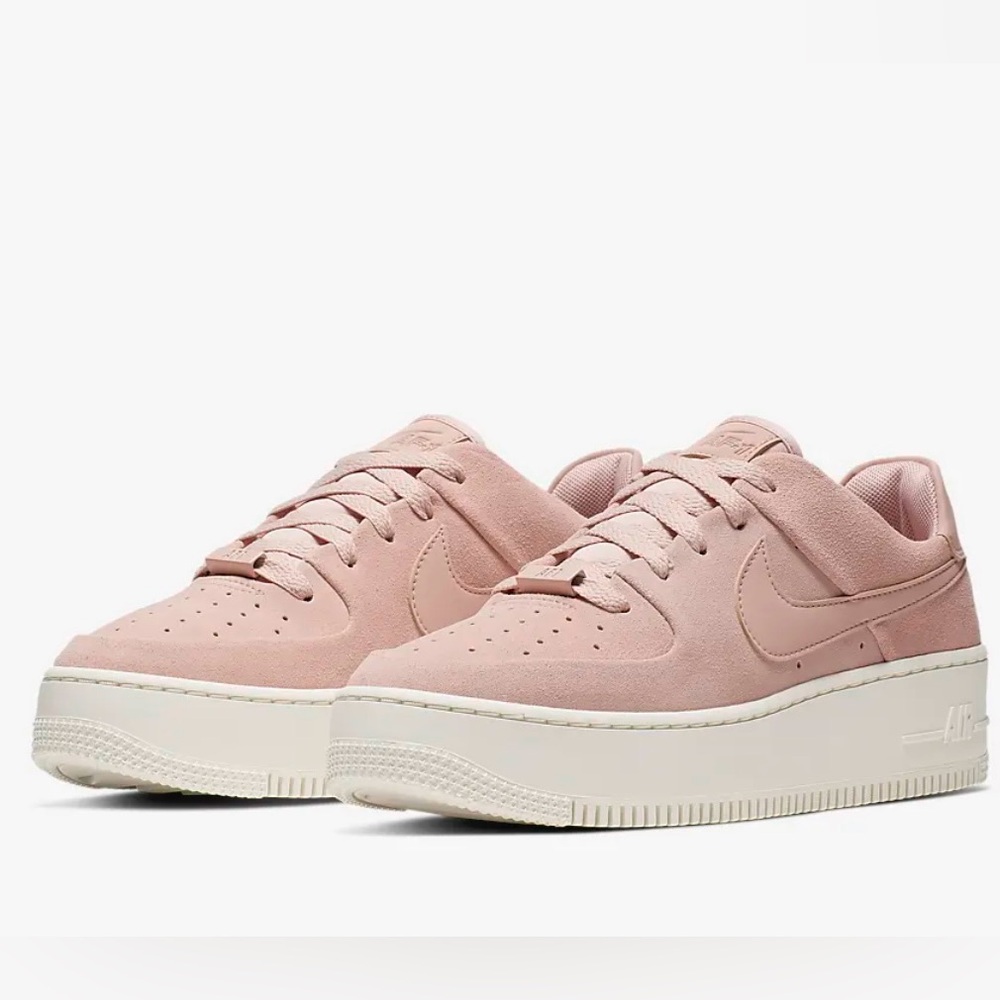 Nike Air Force 1 Sage Low